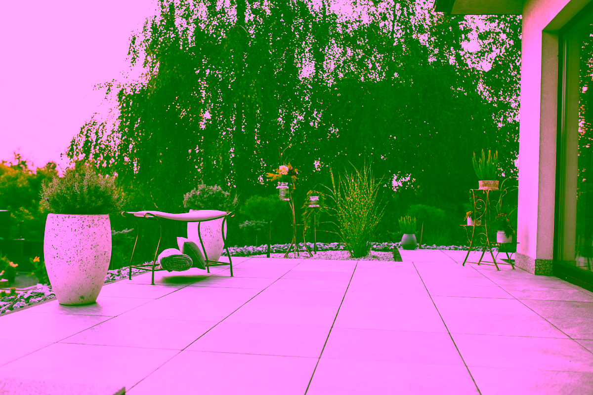 Duży metalowy kwietnik Model:205