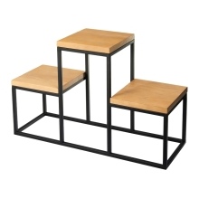 Kwietnik metalowy podium Model:680