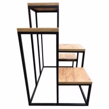 Metalowy kwietnik modern. Model:657