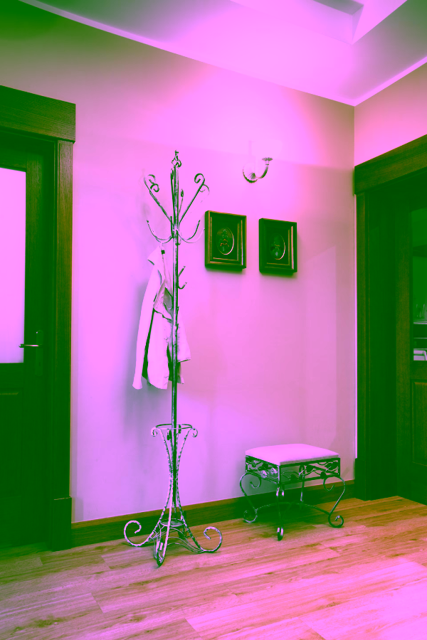 Stojący wieszak ubraniowy Model:156