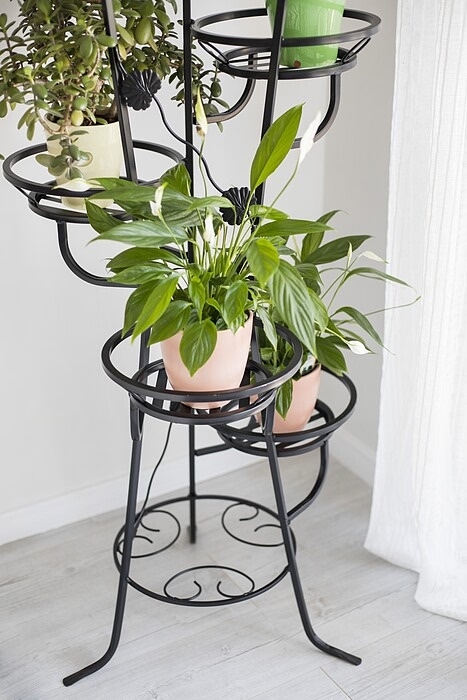 Stojak na kwiaty Model:67